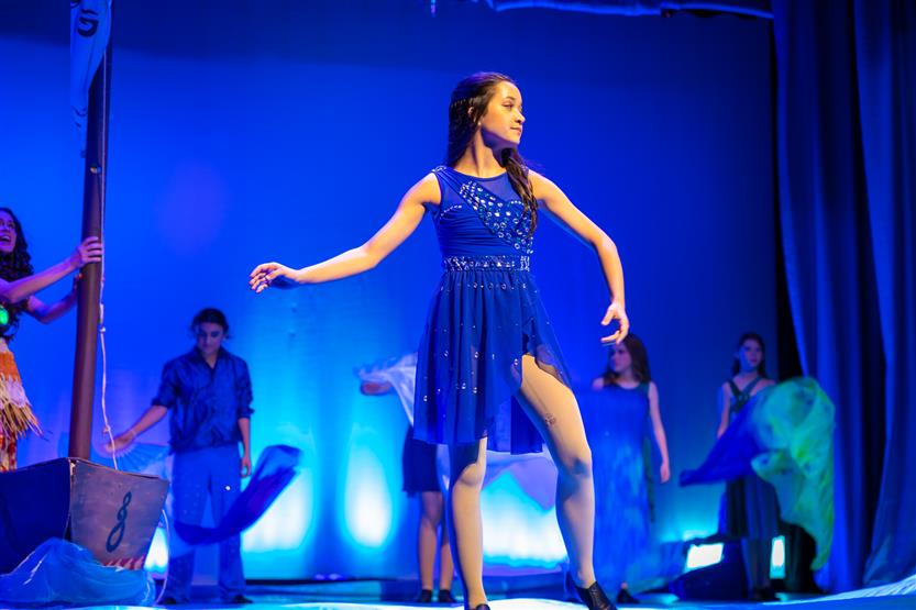 Students perform Moana, Jr.